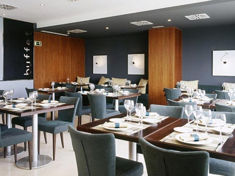 Ac Hotel Huelva By Marriott المطعم الصورة