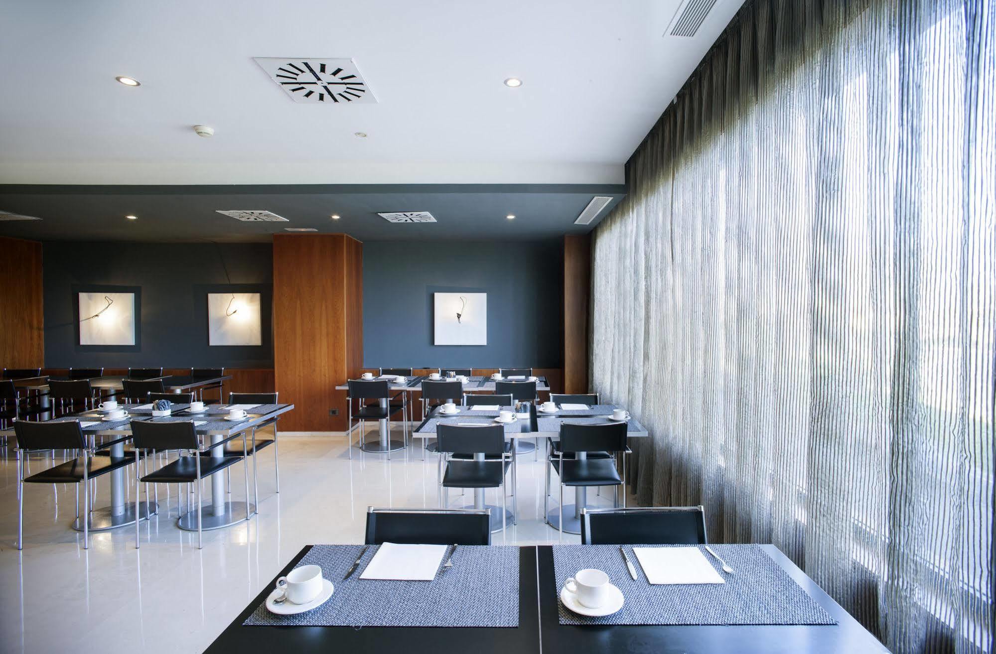 Ac Hotel Huelva By Marriott المظهر الخارجي الصورة